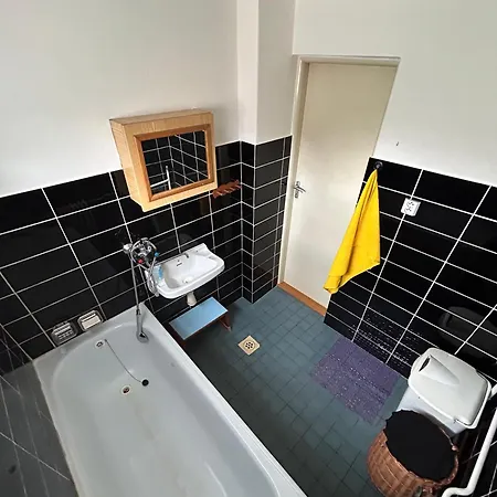 House Apartment *